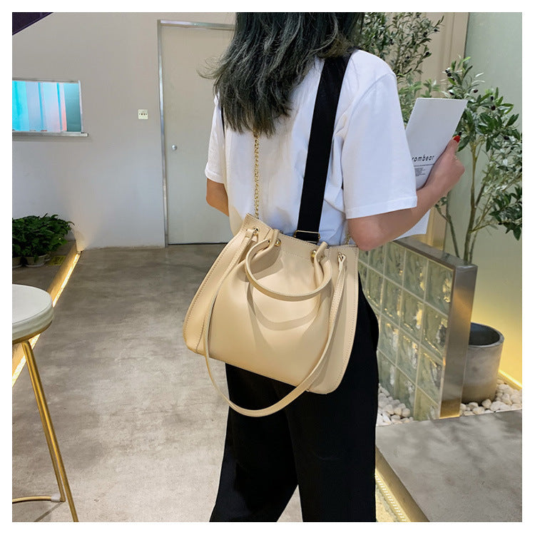 Temperament Big Bags Women's Autumn New Bags Wild Fashion Messenger Mother And Child Bag Simple Single Shoulder Bag