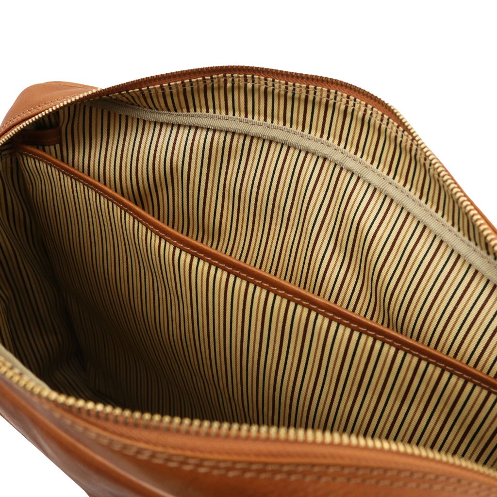 Pisa - skórzana teczka na laptopa z przednią kieszenią