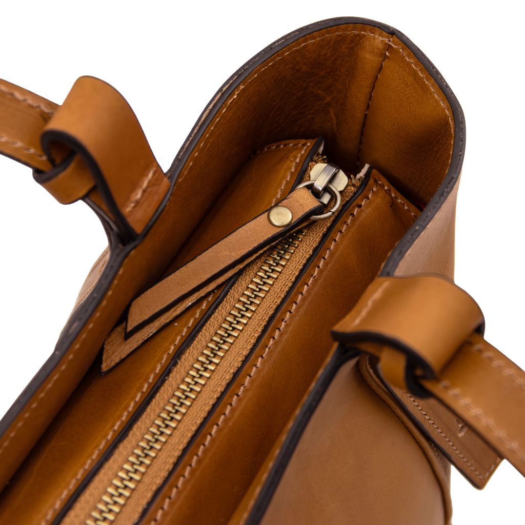 Libra - skórzana torebka na ramię