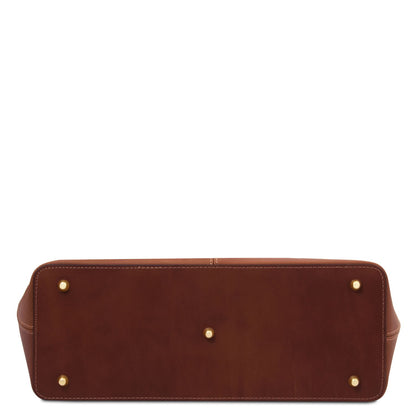 Essenza - leather shoulder bag