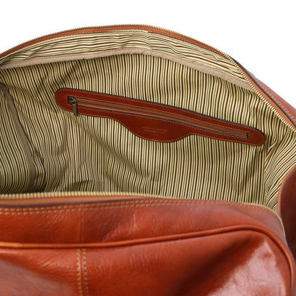 TL Voyager - leather travel bag with a front pocket