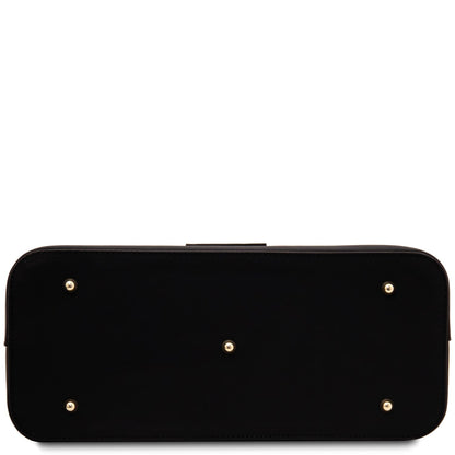 Olimpia - leather handbag
