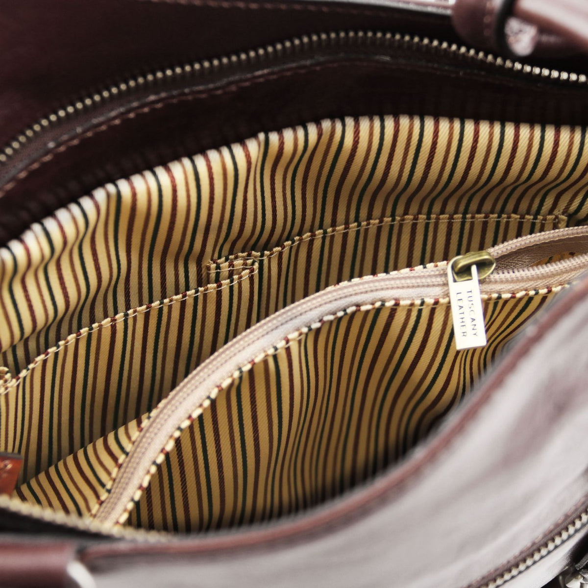 Patty - leather shoulder bag / backpack