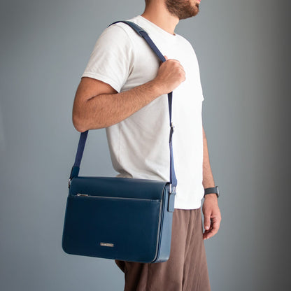 Messenger - leather shoulder bag