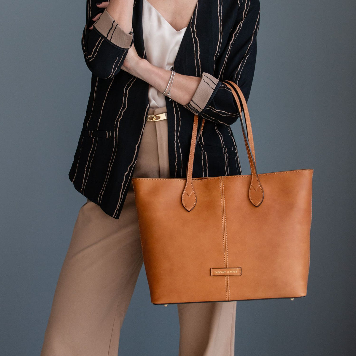 Essenza - leather shoulder bag