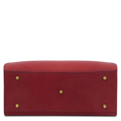 Woman - leather handbag