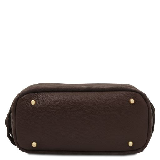 Nomade - zamszowa torebka na ramię z frędzlami