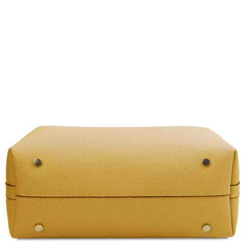 Clio - skórzana torebka typu kubełek