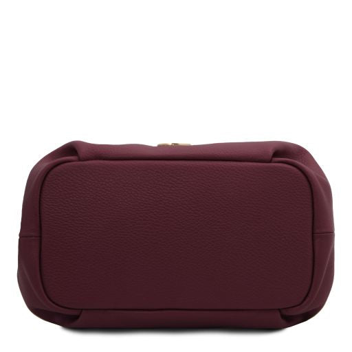 Nora - torebka z miękkiej skóry